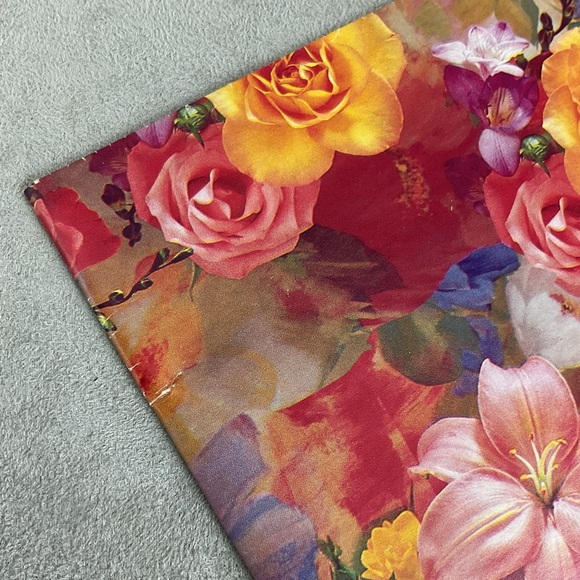Vintage floral rose gift wrapping paper lot - Picture 8 of 10